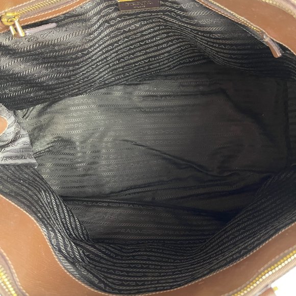 Prada Saffiano Lux Extra Large Brown Leather Zip Tote - Authenticity Certified - Picture 11 of 16